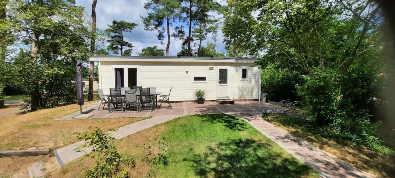 מלון ראלטה Chalet Op Bosrijk Familiepark מראה חיצוני תמונה