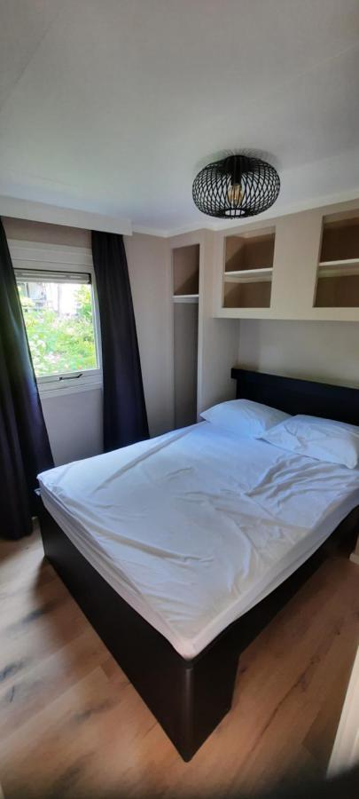 מלון ראלטה Chalet Op Bosrijk Familiepark מראה חיצוני תמונה