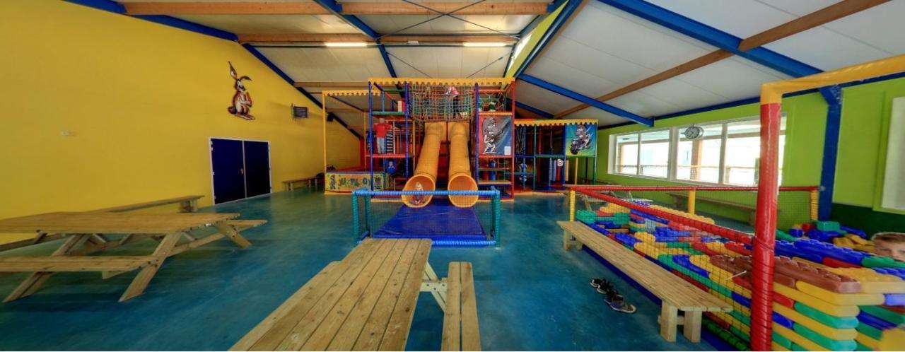 מלון ראלטה Chalet Op Bosrijk Familiepark מראה חיצוני תמונה